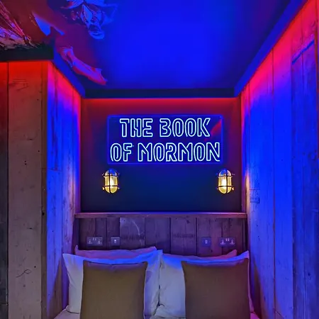 Briggate 3* Leeds (West Yorkshire)