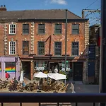 Hotel Briggate 3*