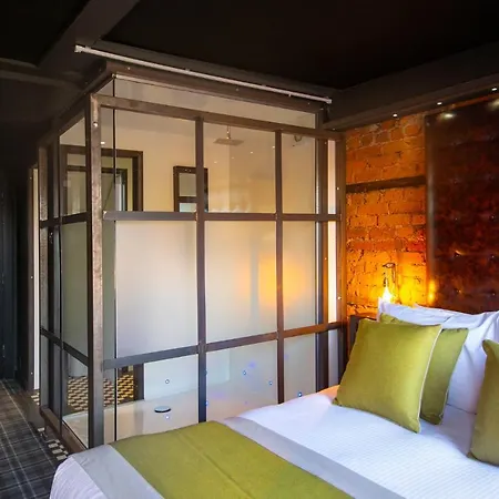 Hotel Briggate 3*
