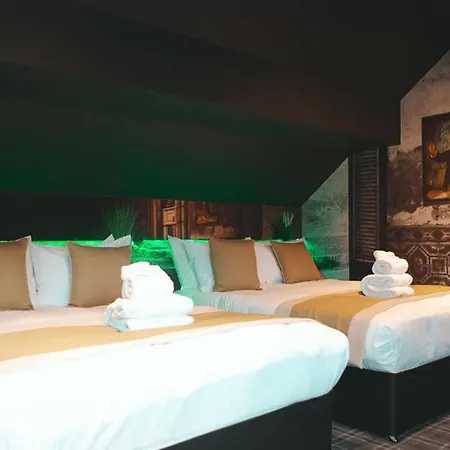 Briggate Hotel 3*