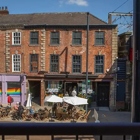 Hotel Briggate 3*