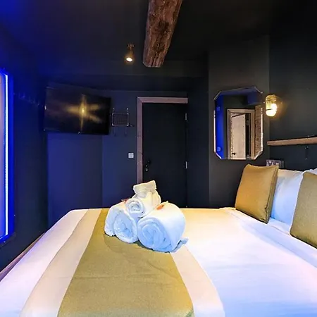 Hotel Briggate 3*