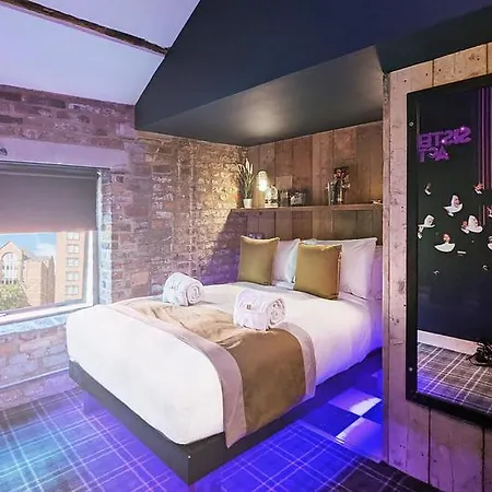 Briggate 3* Leeds (West Yorkshire)