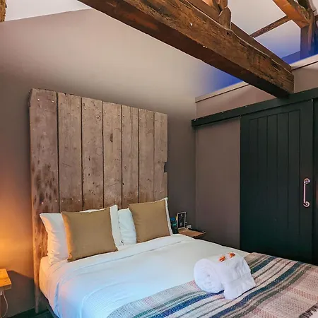 Briggate Hotel 3*