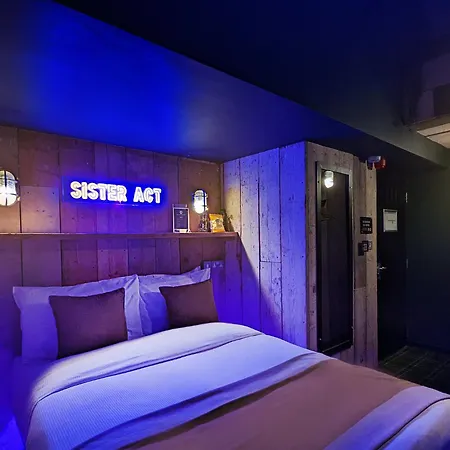 Briggate 3* Leeds (West Yorkshire)