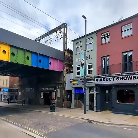 Готель Briggate