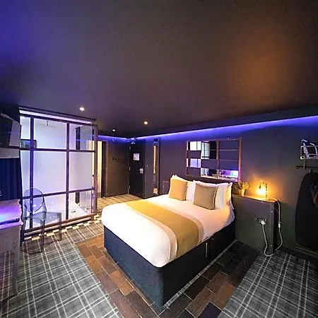 Briggate 3*