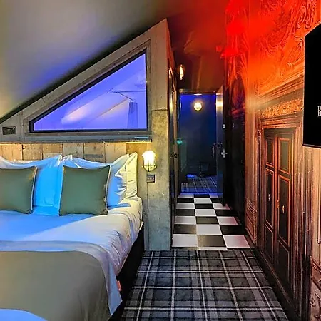 Briggate 3*