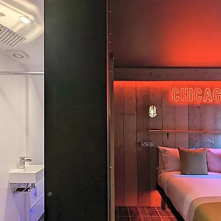 Briggate Hotel 3*