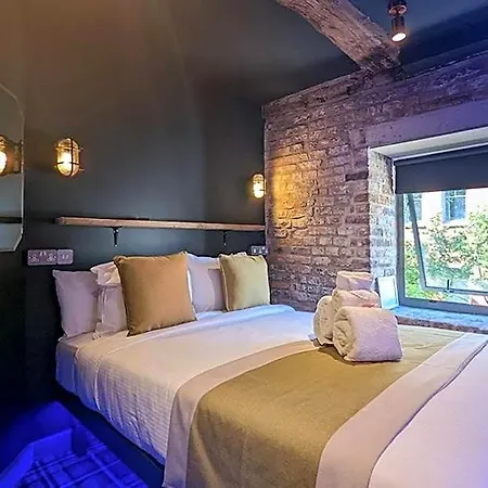 Briggate Hotel 3*