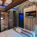 Hotel Briggate 3*