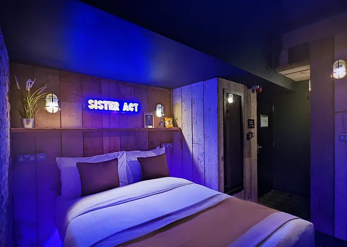 Briggate 3* Leeds (West Yorkshire)